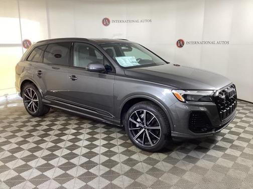 2025 Audi Q7 45 Premium Plus