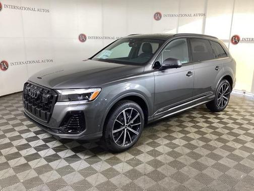 2025 Audi Q7 45 Premium Plus