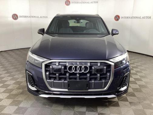 2025 Audi Q7 55 Premium Plus