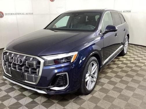2025 Audi Q7 55 Premium Plus