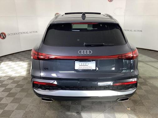 2025 Audi Q5 Premium TFSI quattro S tronic