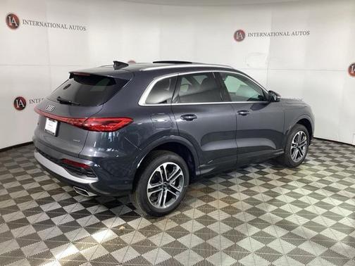 2025 Audi Q5 Premium TFSI quattro S tronic