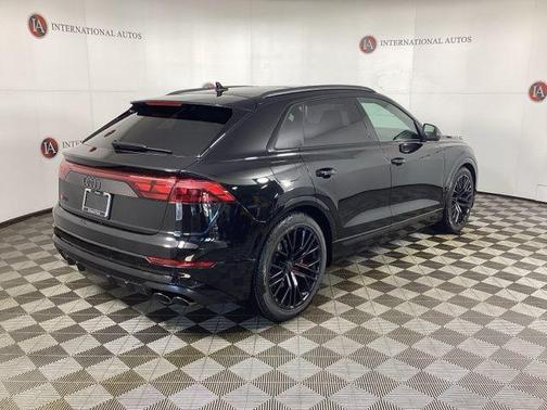 Mythos Black Metallic 2026 Audi SQ8 4.0T Prestige
