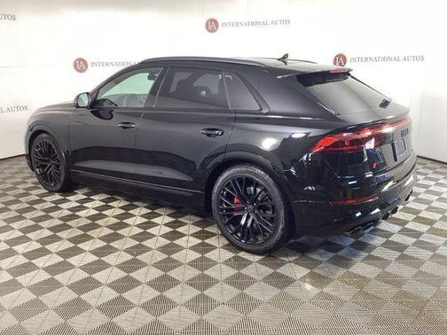 Mythos Black Metallic 2026 Audi SQ8 4.0T Prestige