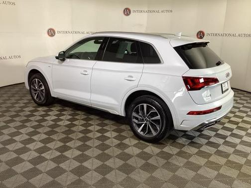 2024 Audi Q5 45 S line Premium