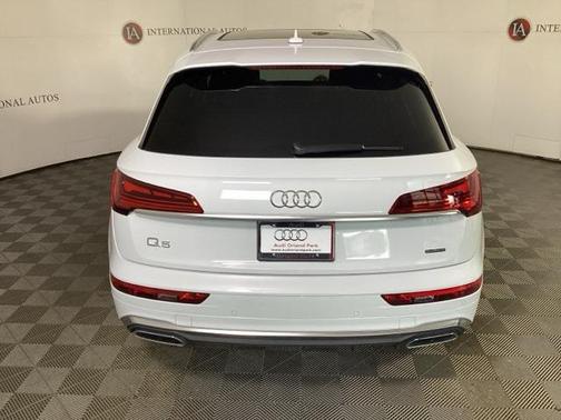 2024 Audi Q5 45 S line Premium
