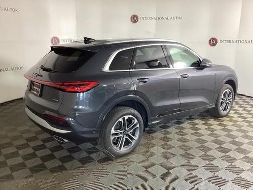 2025 Audi Q5 Premium