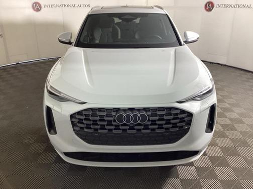 2025 Audi Q5 Premium Plus
