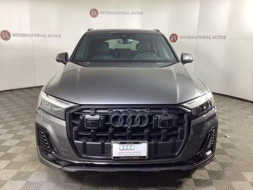 2025 Audi Q7 45 Premium Plus