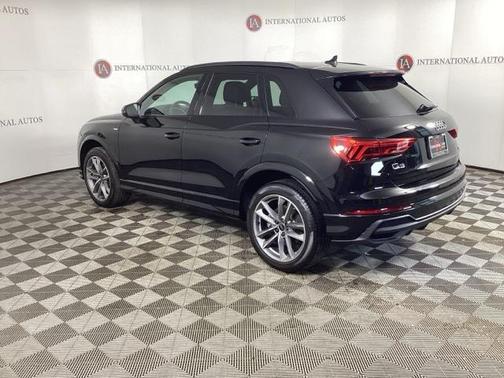 2025 Audi Q3 Premium 45 TFSI S line quattro Tiptronic