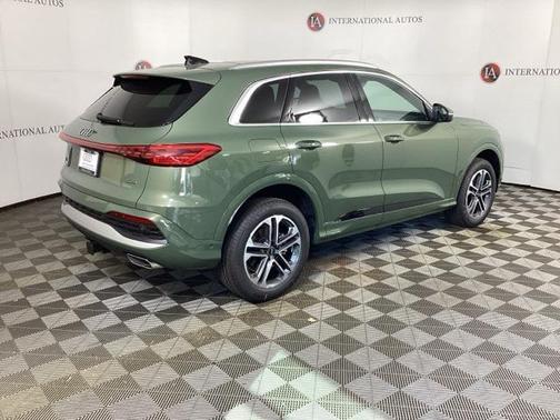 2025 Audi Q5 Premium Plus