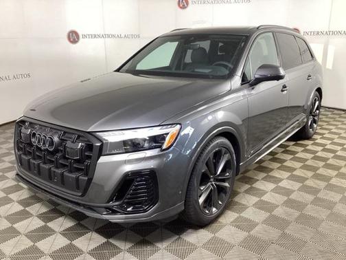 2025 Audi Q7 55 Prestige