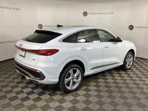 2025 Audi Q5 Premium Plus TFSI quattro S tronic