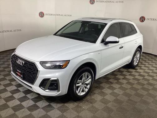 2023 Audi Q5 45 S line Premium