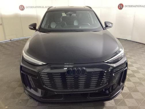 2025 Audi SQ6 e-tron Prestige quattro