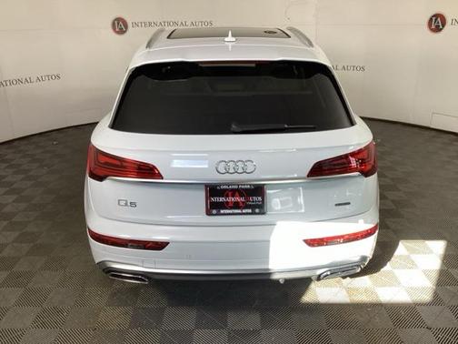 2023 Audi Q5 45 S line Premium