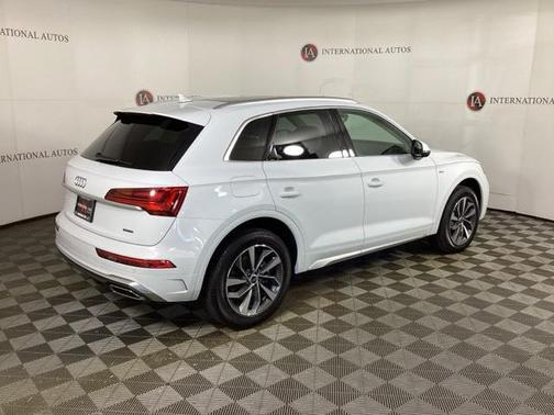 2023 Audi Q5 45 S line Premium