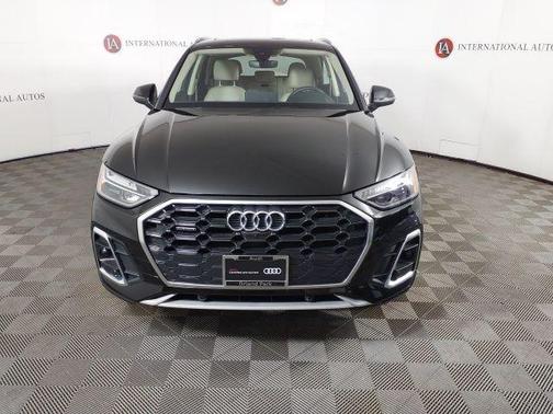 Mythos Black Metallic 2023 Audi Q5 45 S line Premium Plus