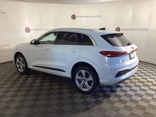 2025 Audi Q5 Premium Plus