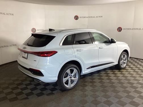 2025 Audi Q5 Premium Plus
