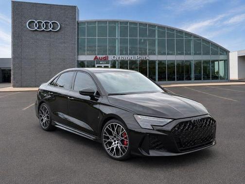 Mythos Black Metallic 2025 Audi RS 3 TFSI quattro S tronic