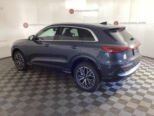 2025 Audi Q5 Premium Plus