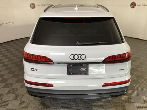 2024 Audi Q7 55 Premium Plus