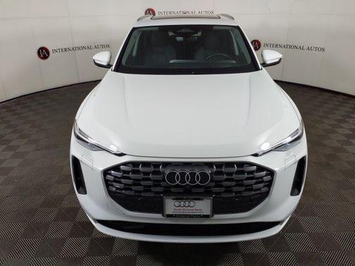 Glacier White 2025 Audi Q5 Premium Plus TFSI quattro S tronic