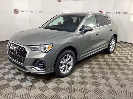 2025 Audi Q3 Premium 45 TFSI S line quattro Tiptronic