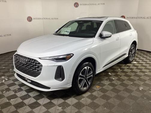 2025 Audi Q5 Premium TFSI quattro S tronic