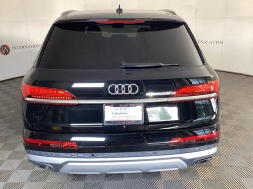 2025 Audi Q7 55 Prestige