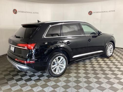 2025 Audi Q7 55 Prestige