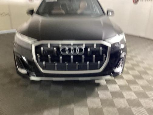 2025 Audi Q7 55 Prestige