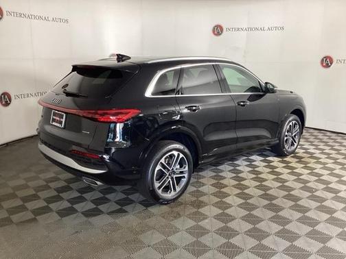 2025 Audi Q5 Premium Plus