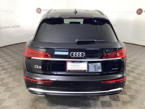 2023 Audi Q5 45 S line Prestige