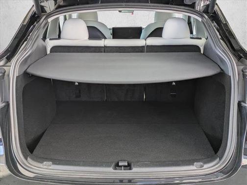 2024 Tesla Model Y Long Range Dual Motor All-Wheel Drive