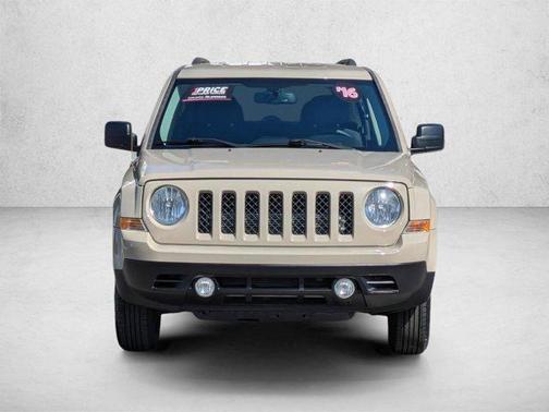 Mojave Sand Clearcoat 2016 Jeep Patriot Sport