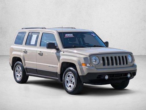 Mojave Sand Clearcoat 2016 Jeep Patriot Sport