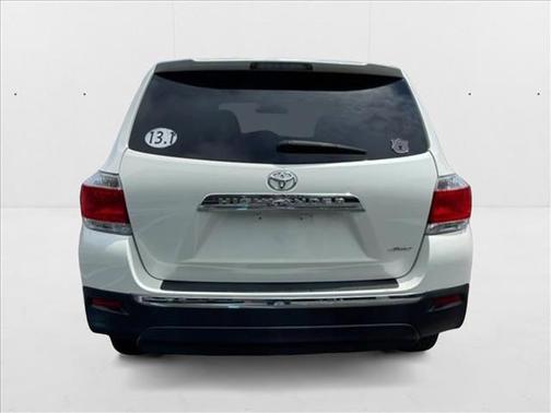 2012 Toyota Highlander SE