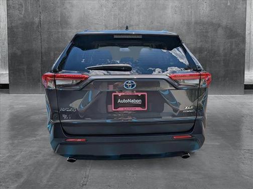 2022 Toyota RAV4 Hybrid XLE Premium
