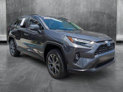 2022 Toyota RAV4 Hybrid XLE Premium