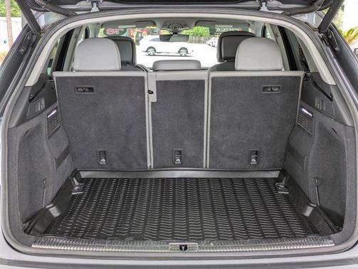 2018 Audi Q5 2.0T Prestige