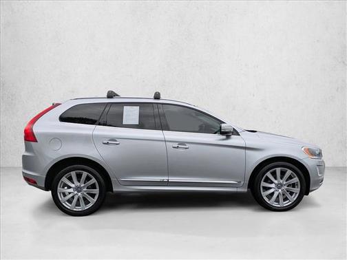2017 Volvo XC60 T5 Inscription