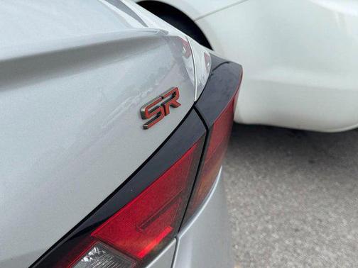 Brilliant Silver Metallic 2024 Nissan Altima SR FWD