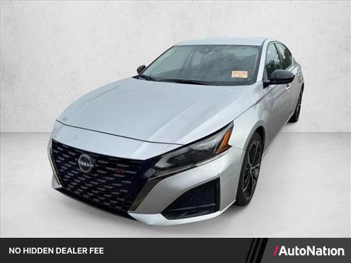 Brilliant Silver Metallic 2024 Nissan Altima SR FWD