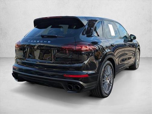 2016 Porsche Cayenne Turbo
