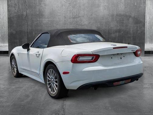 2020 FIAT 124 Spider Base