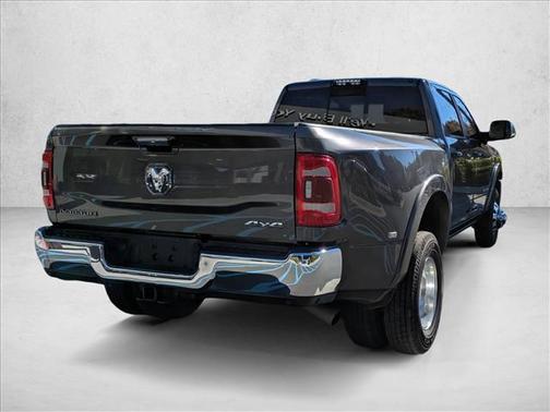 2019 RAM 3500 Laramie Crew Cab 4x4 8' Box