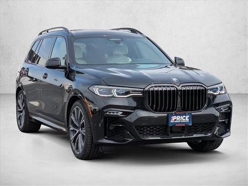 Black Sapphire Metallic 2022 BMW X7 M50i