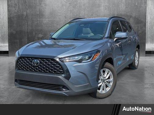 2024 Toyota Corolla Cross LE